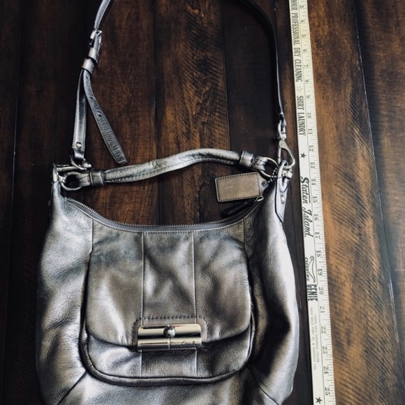 Coach Silver Leather Kristin Hobo Shoulder Bag w/ green lining No. H1182-18810 - Picture 16 of 16